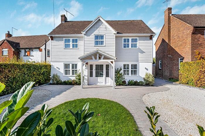 4 Bedroom Detached House For Sale In Tudor Crescent, Otford, Sevenoaks, Kent, TN14