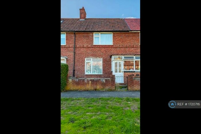 3 Bedroom Terraced House To Rent In St. Helier Avenue, Morden, SM4