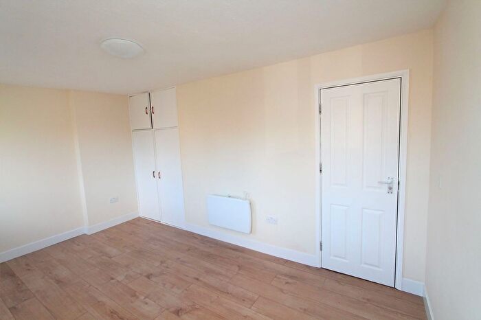 3 Bedroom Terraced House For Sale In Haseldine Meadows, Hatfield, AL10
