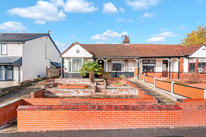 4 Bedroom Semi Detached House For Sale In Wheatfield Street, Bolton, Lancashire, BL2