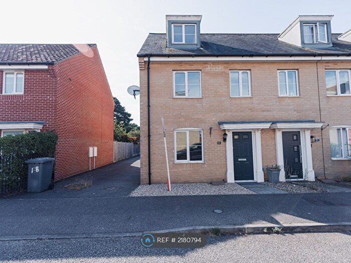3 Bedroom End Of Terrace House To Rent In The Combers, Ipswich, IP5