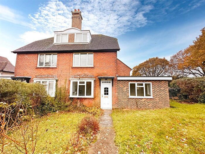 3 Bedroom Semi-detached House To Rent In Whydown Road, Bexhill-On-Sea, TN39