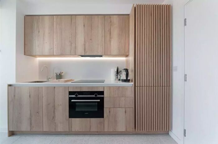 1 Bedroom Flat For Sale In Jacquard Point, Tapestry Way, London, E1