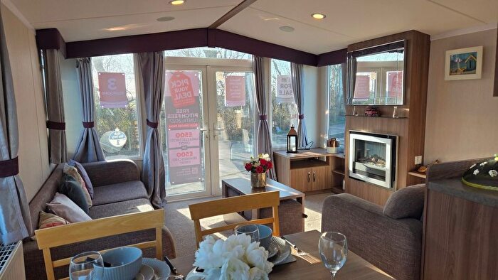 3 Bedroom Park Home For Sale In Dymchurch Road, New Romney, TN28