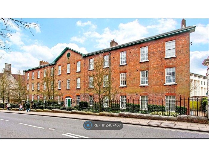 2 Bedroom Flat To Rent In The Mons, Winchester, SO23