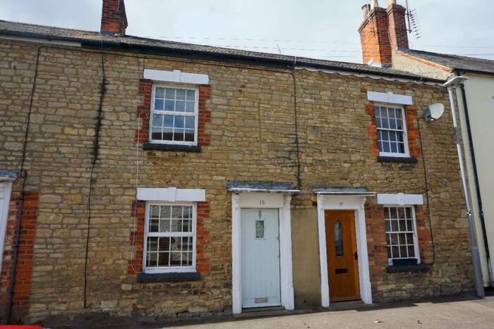 2 Bedroom Cottage To Rent In Yardley Road, Olney, MK46