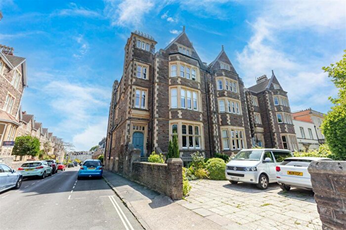 2 Bedroom Apartment For Sale In Clifton Down Road, Clifton, Bristol, BS8