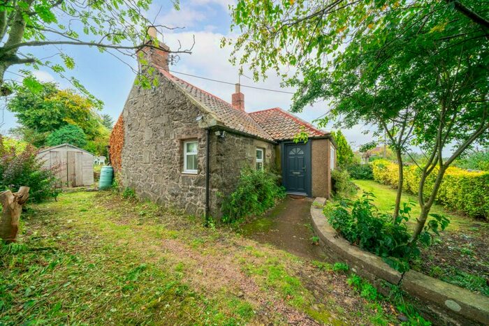 3 Bedroom Cottage For Sale In Chance Inn, Chance Inn, KY15