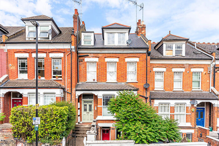 1 Bedroom Flat To Rent In Hillfield Avenue, London, N8