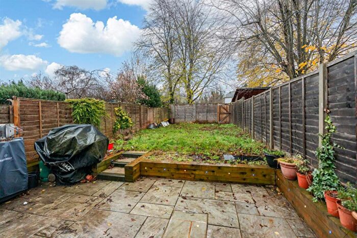 3 Bedroom Terraced House For Sale In Daniells, Welwyn Garden City, AL7