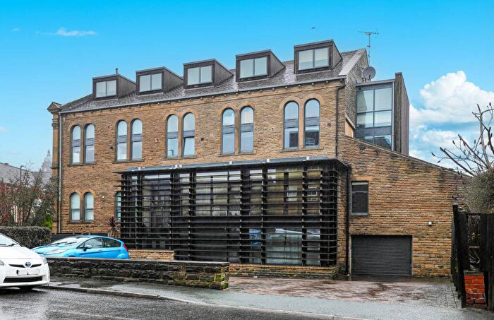 1 Bedroom Apartment To Rent In Chapel Loft, Commercial Street, Morley, LS27