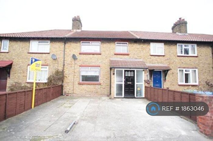 3 Bedroom Terraced House To Rent In Edgeworth Road, London, SE9