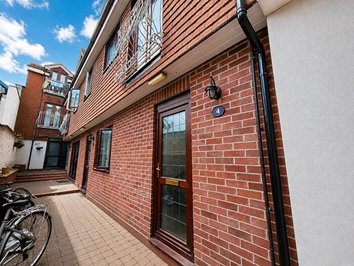 1 Bedroom Detached House To Rent In Bartholomew Street West, Exeter, EX4