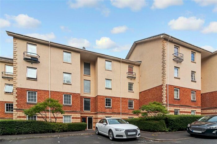 2 Bedroom Flat For Sale In Silver Birch Wynd, Port Glasgow, Inverclyde, PA14