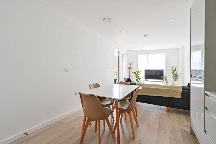 1 Bedroom Flat For Sale In Galyon Point, Royal Docks, London, E16