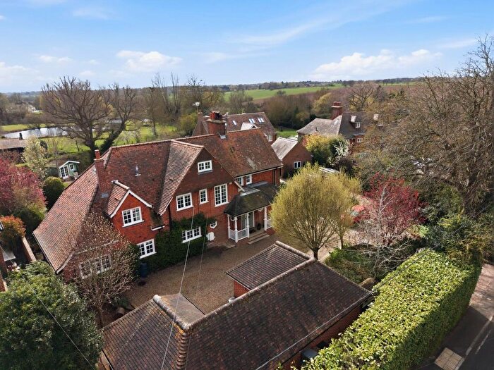 6 Bedroom Detached House For Sale In Station Road, Felsted, Dunmow, CM6