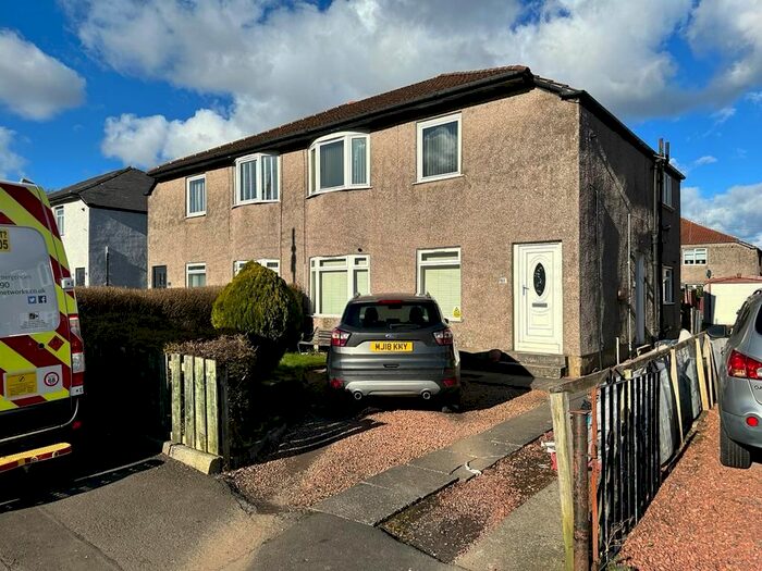 3 Bedroom Flat To Rent In Ashcroft Drive, Croftfoot, Glasgow, G44
