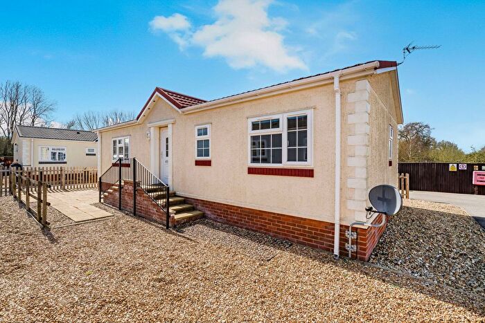 2 Bedroom Mobile/park Home For Sale In Main Road, West Winch, King's Lynn, Norfolk, PE33