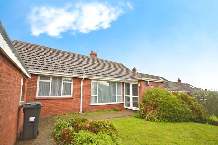 2 Bedroom Semi-Detached Bungalow For Sale In Somerset Avenue, Exeter, Devon, EX4