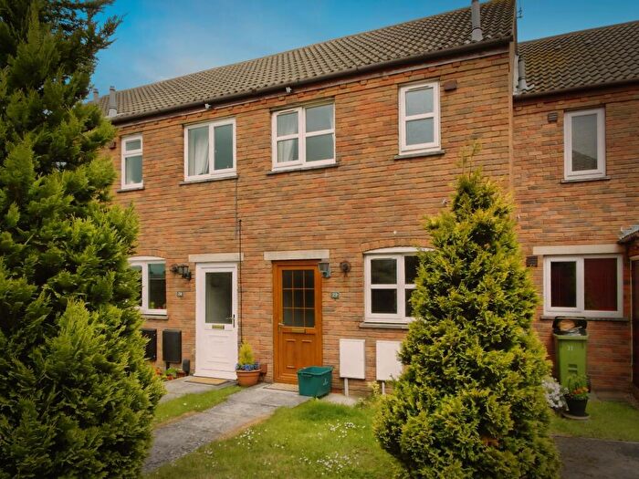 2 Bedroom Terraced House To Rent In The Greenings, Cheltenham, GL51