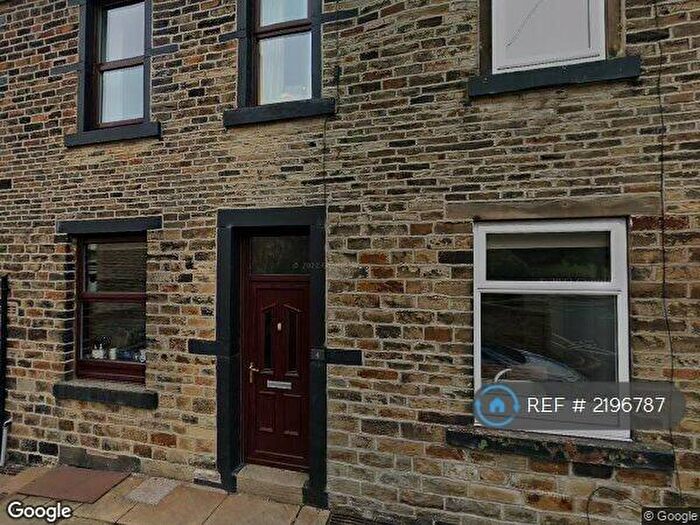3 Bedroom Terraced House To Rent In Brook Street, Oakenshaw, Bradford, BD12