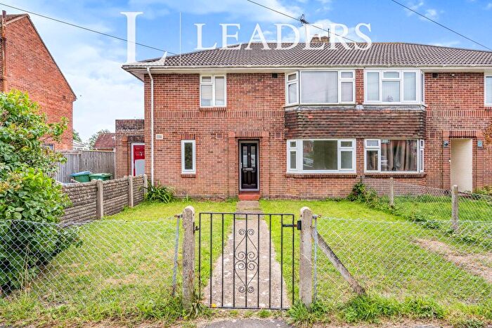 2 Bedroom Flat To Rent In Thorni Avenue, PO15