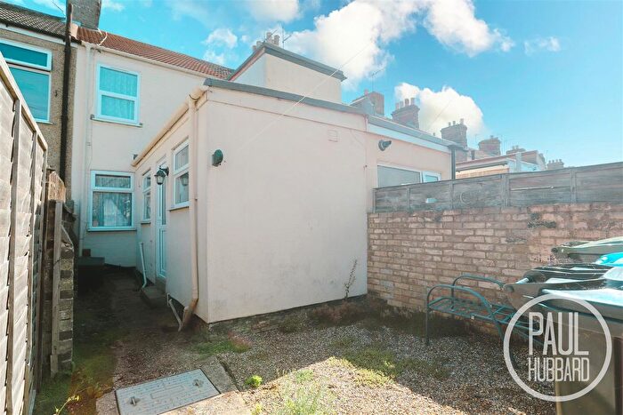 2 Bedroom Terraced House For Sale In Edinburgh Road, Lowestoft, NR32