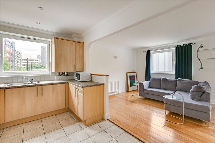 2 Bedroom Flat To Rent In Seraph Court, Moreland Street, EC1V