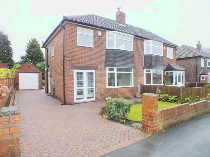 3 Bedroom Semi-Detached House To Rent In Moseley Wood Way, Cookridge, Leeds, LS16