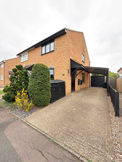 2 Bedroom Semi-detached House To Rent In Mortimer Road, Bedford, MK42
