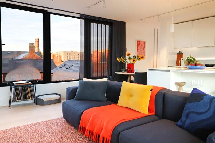 2 Bedroom Apartment To Rent In Egerton Lane, Sheffield, S3