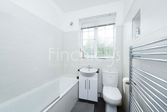 1 Bedroom Flat To Rent In Stanhope Court, East End Road, Finchley, N3
