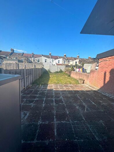 4 Bedroom Terraced House To Rent In Ruskin Avenue, London, E12