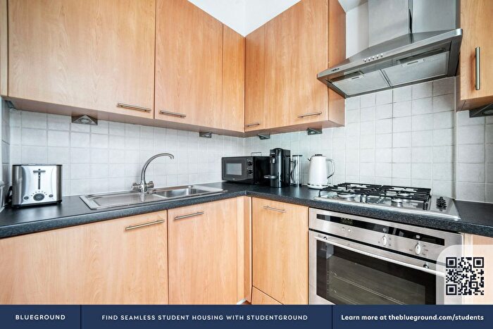 1 Bedroom Flat To Rent In Kensington, London, W11