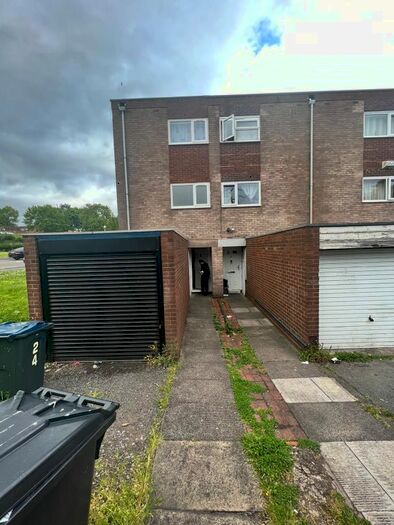 3 Bedroom Terraced House To Rent In Burlington Street, Birmingahm, B6