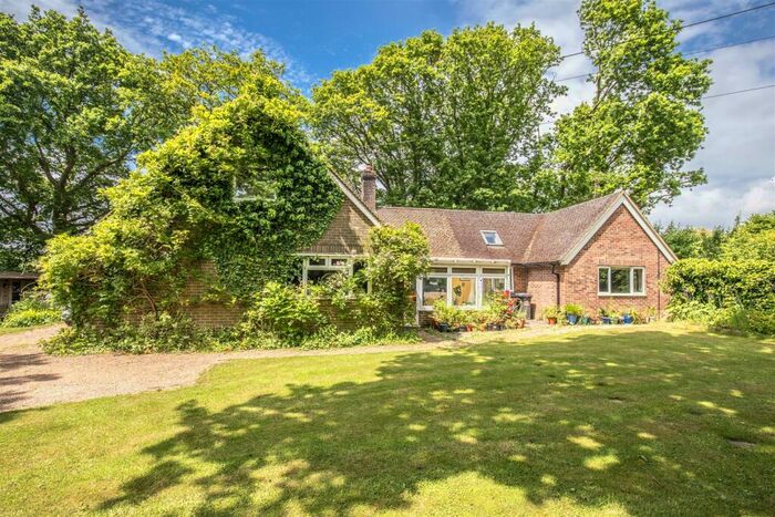 3 Bedroom Detached Bungalow For Sale In Muddles Green, Chiddingly, BN8