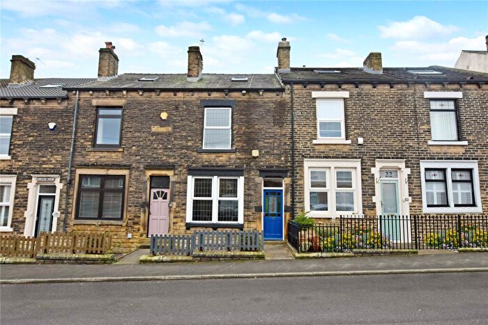 3 Bedroom Terraced House For Sale In St Vincent Road, Pudsey, West Yorkshire, LS28
