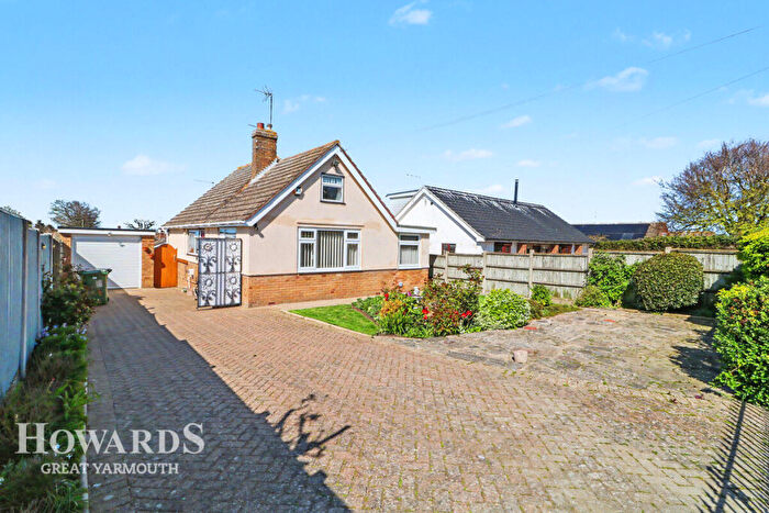 3 Bedroom Detached Bungalow For Sale In Drift Road, Caister-on-Sea, NR30