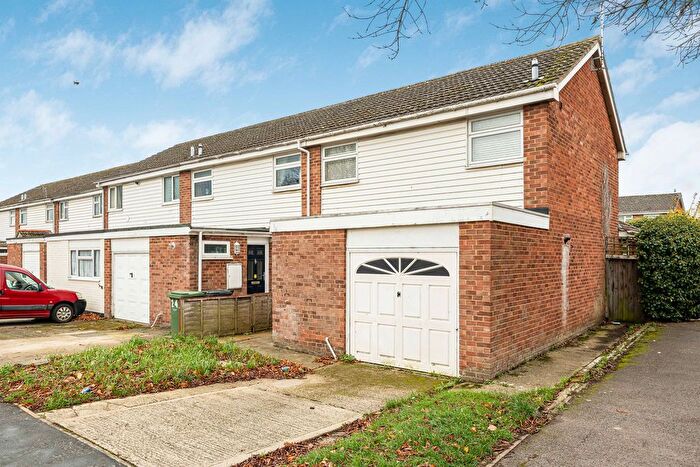 3 Bedroom End Of Terrace House For Sale In Broadmarsh Close, Wantage, OX12
