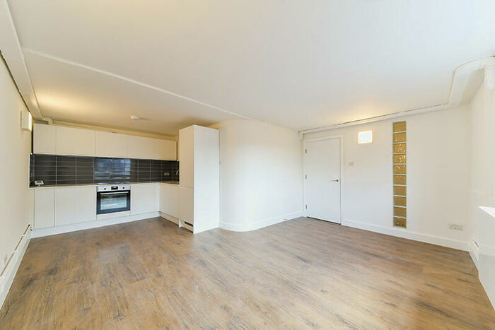 1 Bedroom Apartment To Rent In Canonbury Heights, Islington London, N1