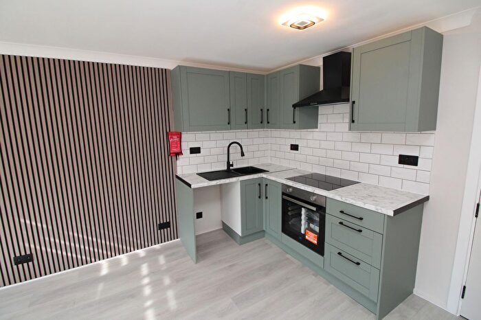 2 Bedroom Flat To Rent In Manor Road, Crayford, DA1