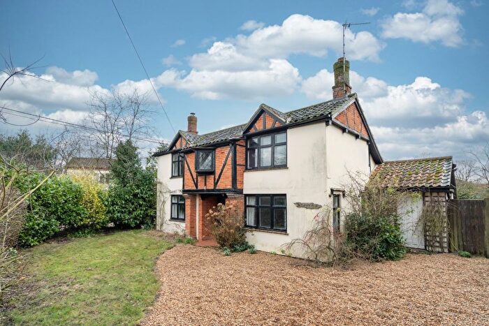 4 Bedroom Detached House For Sale In Mattishall, Dereham, NR20