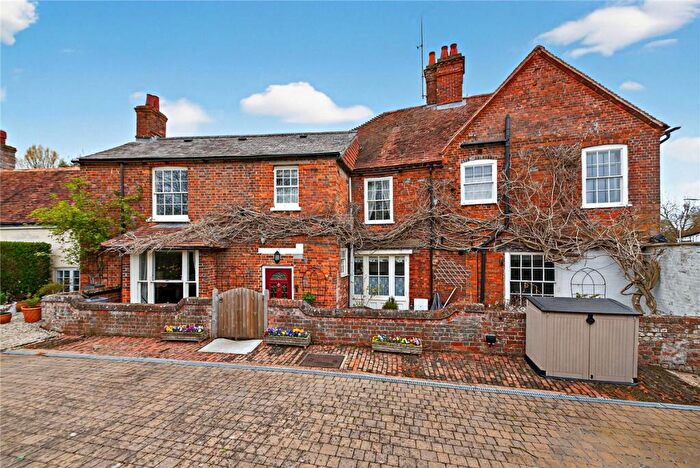 7 Bedroom Semi Detached House For Sale In Bridge Street, Hungerford, Berkshire, RG17