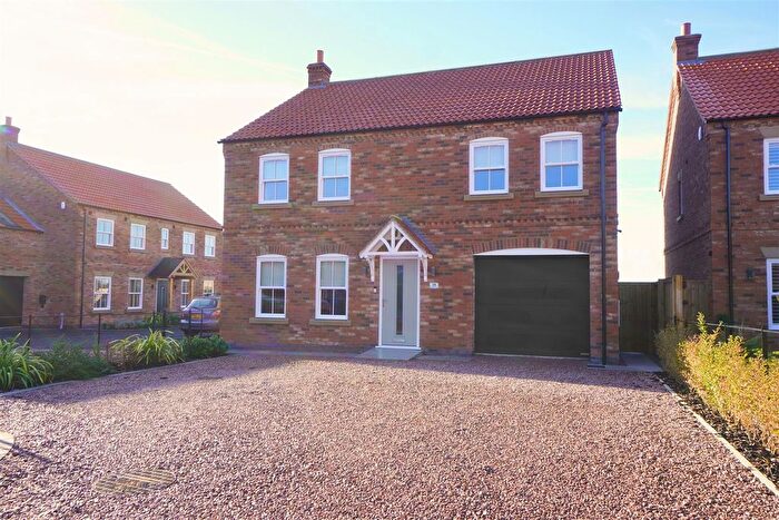 5 Bedroom Detached House For Sale In Watson Drive, Eastrington, DN14