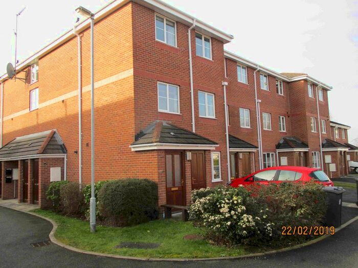 2 Bedroom Flat To Rent In Stirrup Fields, Golborne, Warrington, Cheshire, WA3