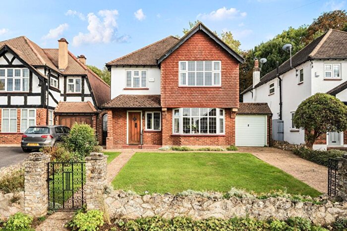 4 Bedroom Detached House For Sale In Pine Hill, Epsom, KT18