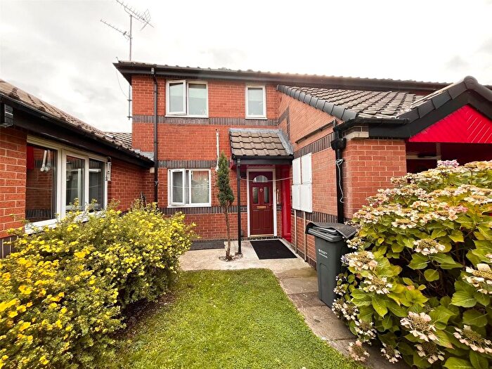 1 Bedroom Flat For Sale In Ladybarn Lane, Manchester, Greater Manchester, M14