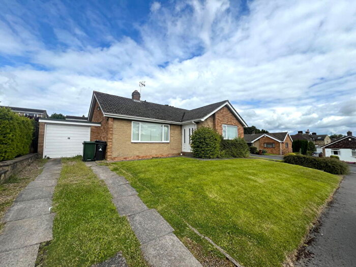 3 Bedroom Detached Bungalow To Rent In Fall View, Silkstone, S75