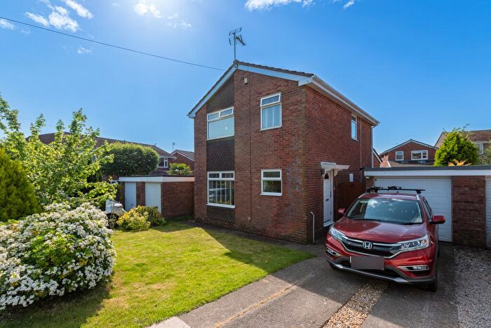 3 Bedroom Detached House For Sale In Ael-y-Bryn, Pentyrch, Cardiff, CF15