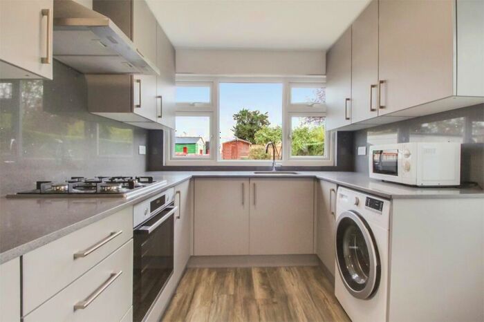 3 Bedroom Terraced House To Rent In Eton Grove, Kingsbury, NW9